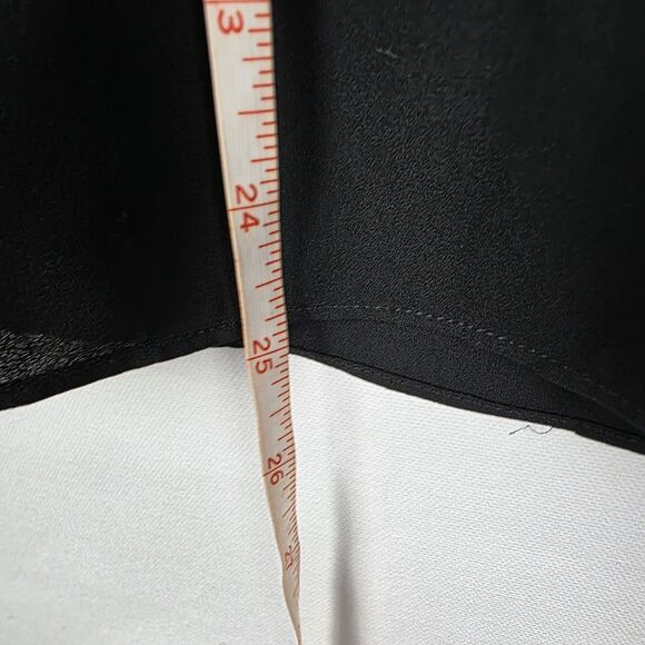 Vince Camuto Black Sheer Animal Print Sleeveless Blouse Size Small Witchy Goth - Picture 6 of 6